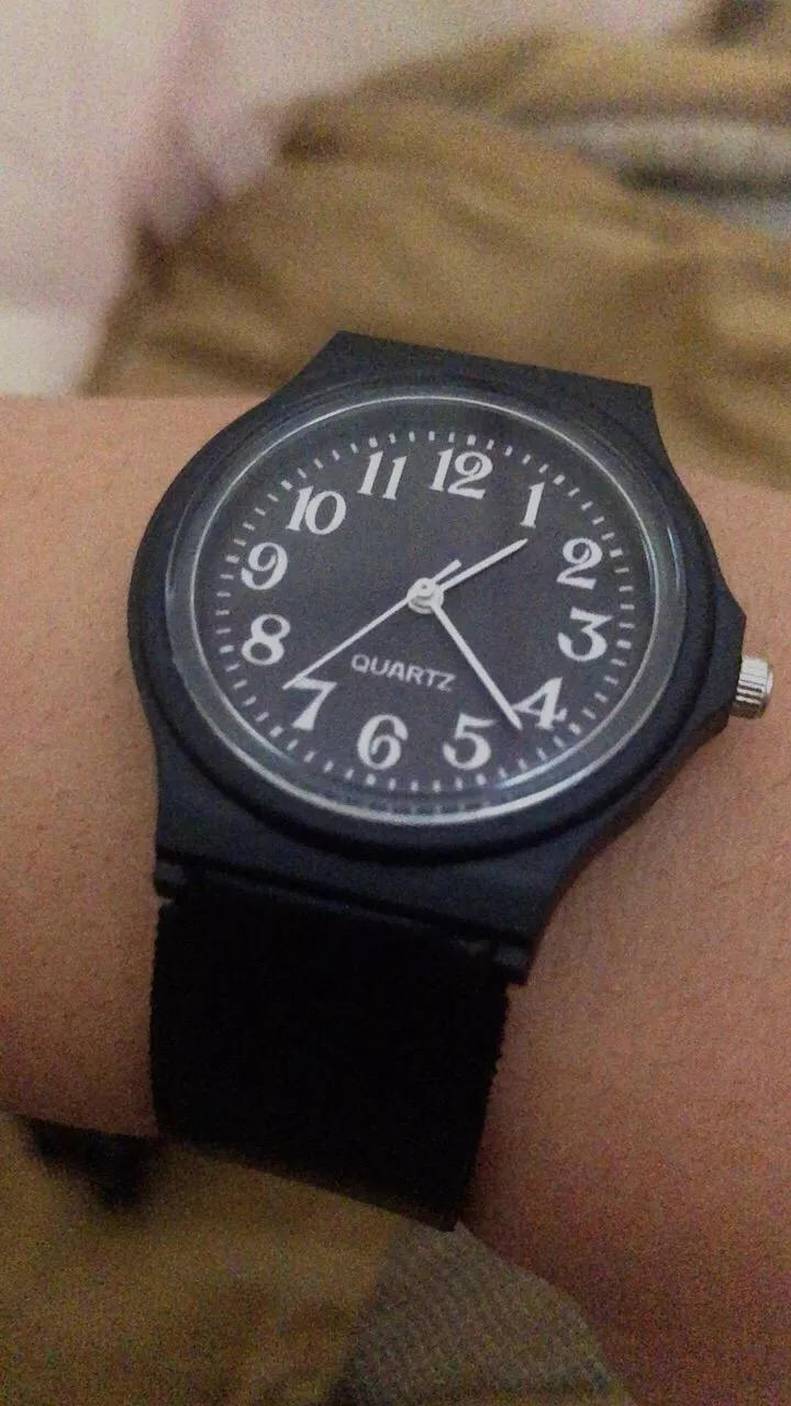 Đồng hồ nữ tắt tiếng thạch anh chống nước, dây nhựa, mặt tròn 37mm