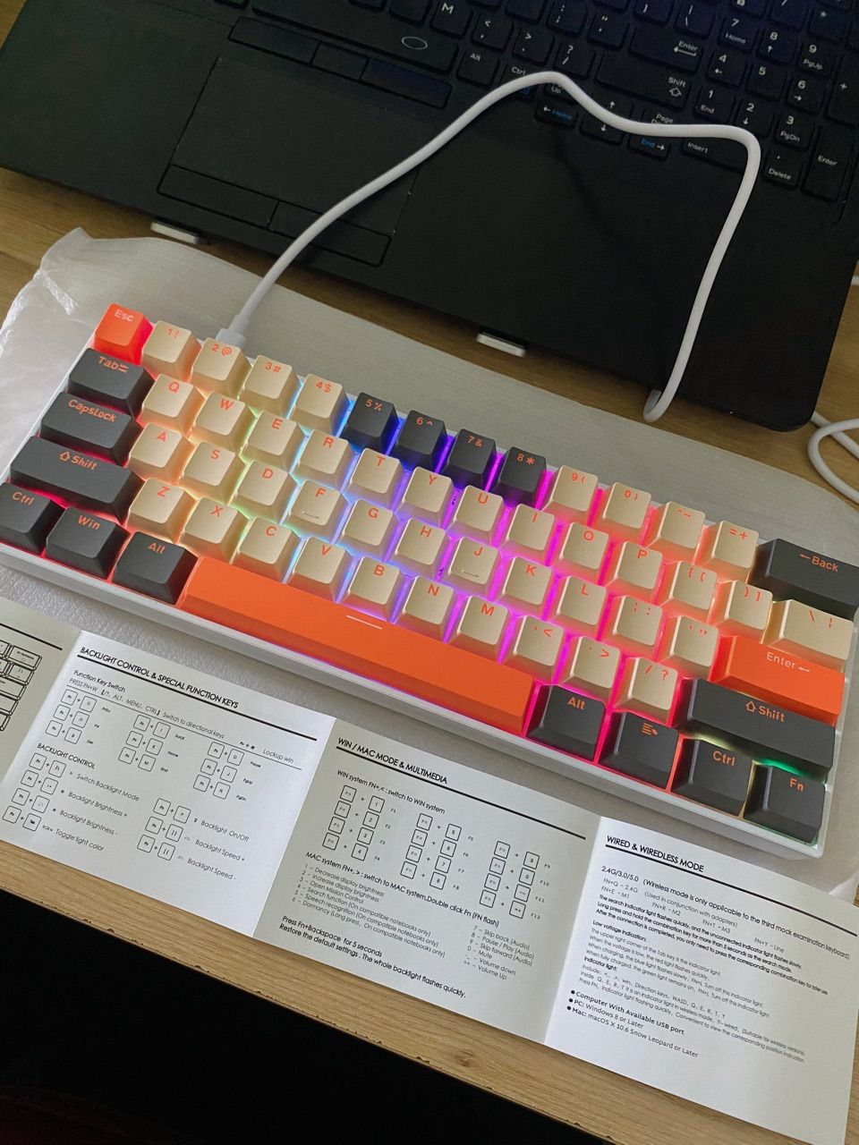 Đèn RGB trên bàn phím ATAS ZA641