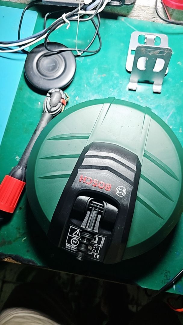 Bosch Aquasurf 250 dùng cho vệ sinh nền