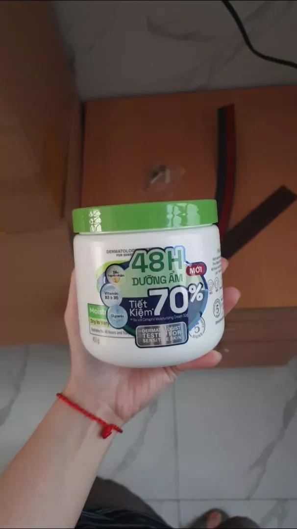 Kết cấu kem dưỡng ẩm Cetaphil mềm mịn