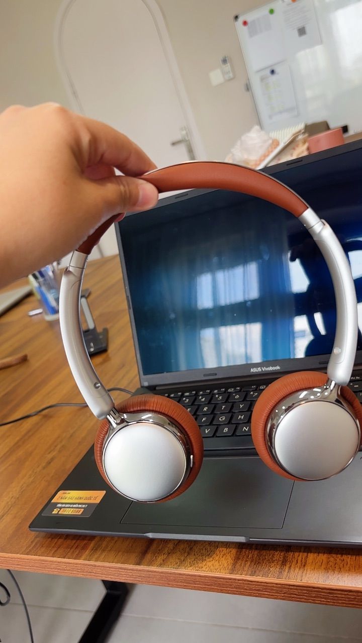 Tai nghe Bluetooth UGREEN