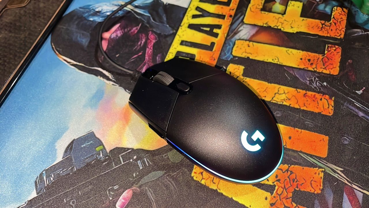 Cảm biến và thiết kế Logitech G102