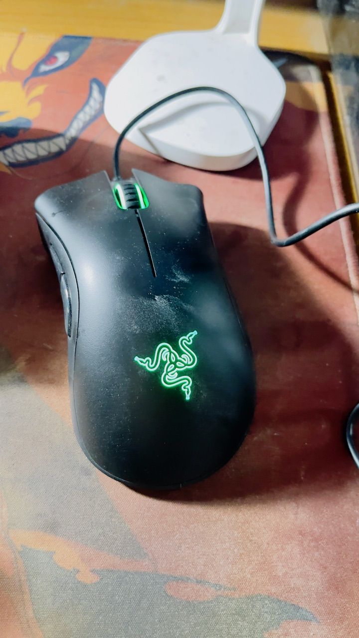 Chuột gaming Razer kết nối USB