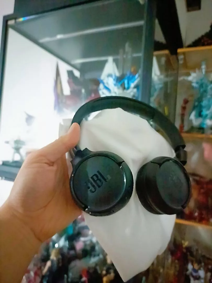 JBL Tune 520BT - trên tai
