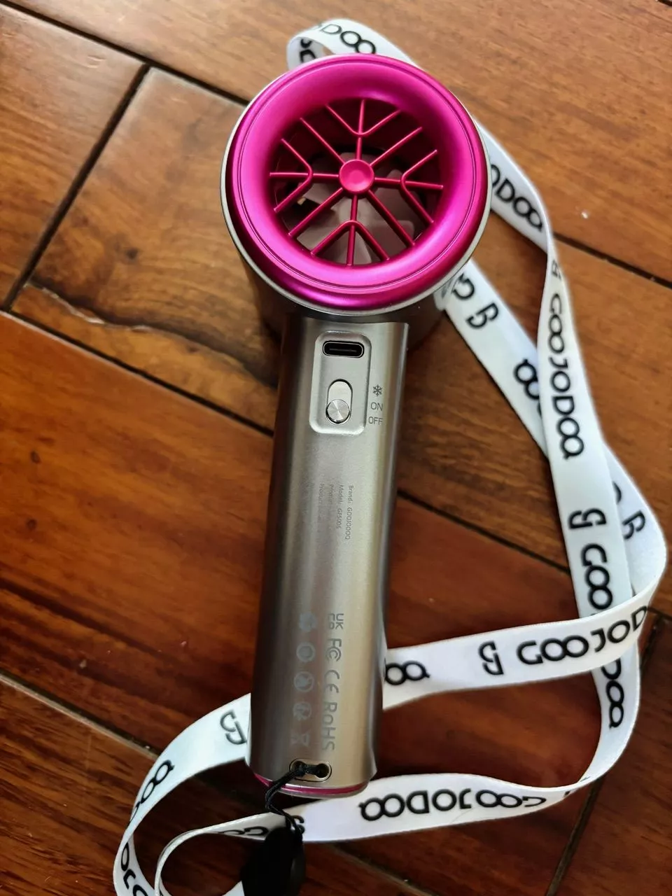 Màn hình LED quạt mini