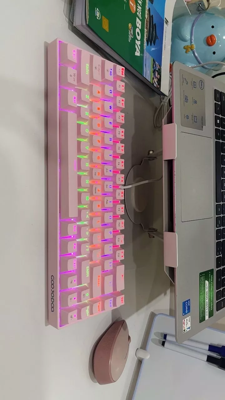 Bố cục 68 phím gọn gàng