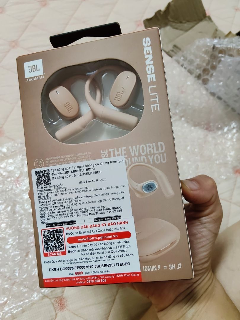 Thiết kế open-ear JBL Sense Lite
