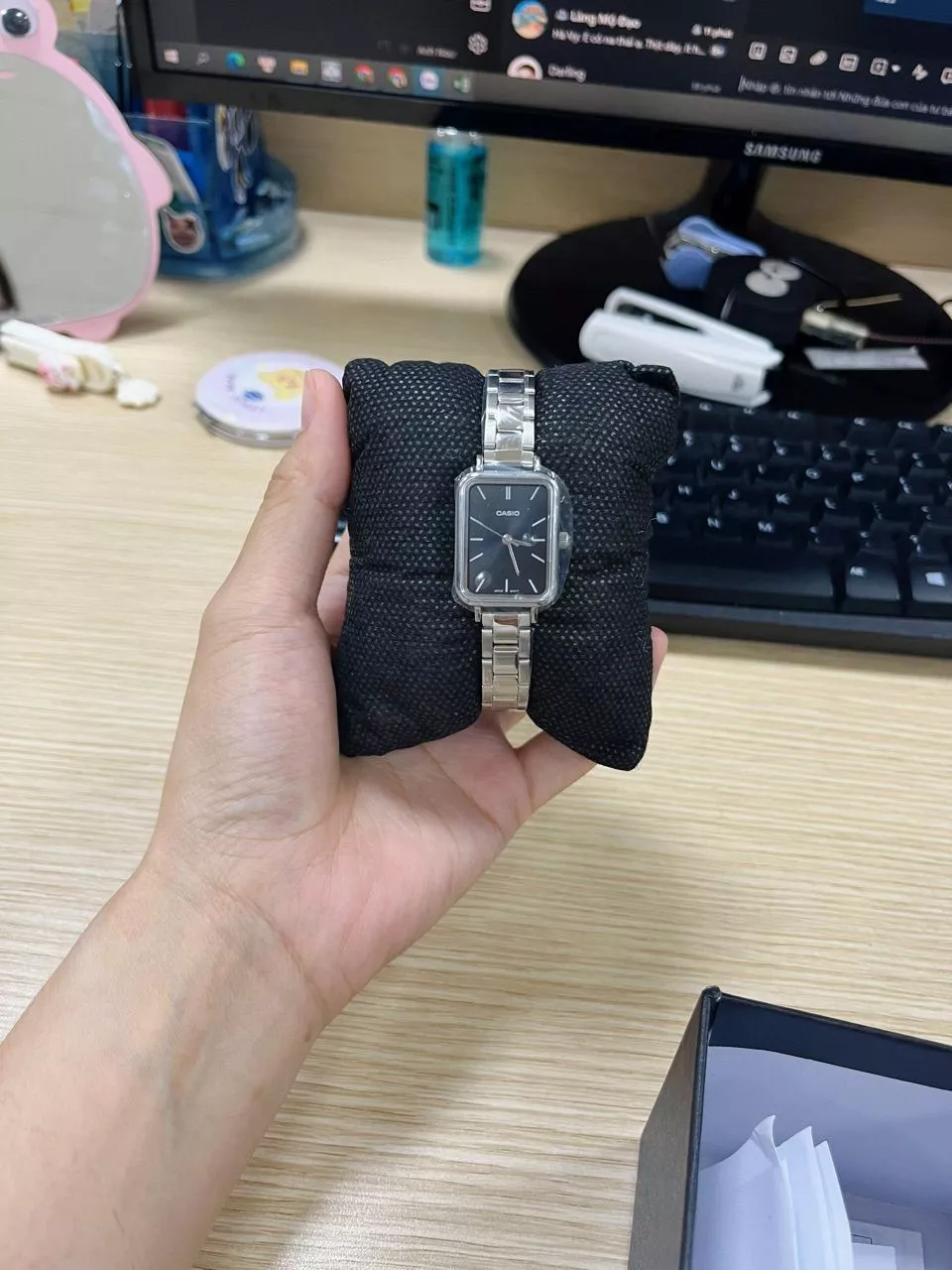 Đồng hồ nữ Casio LTP-V009 dây kim loại sáng bóng