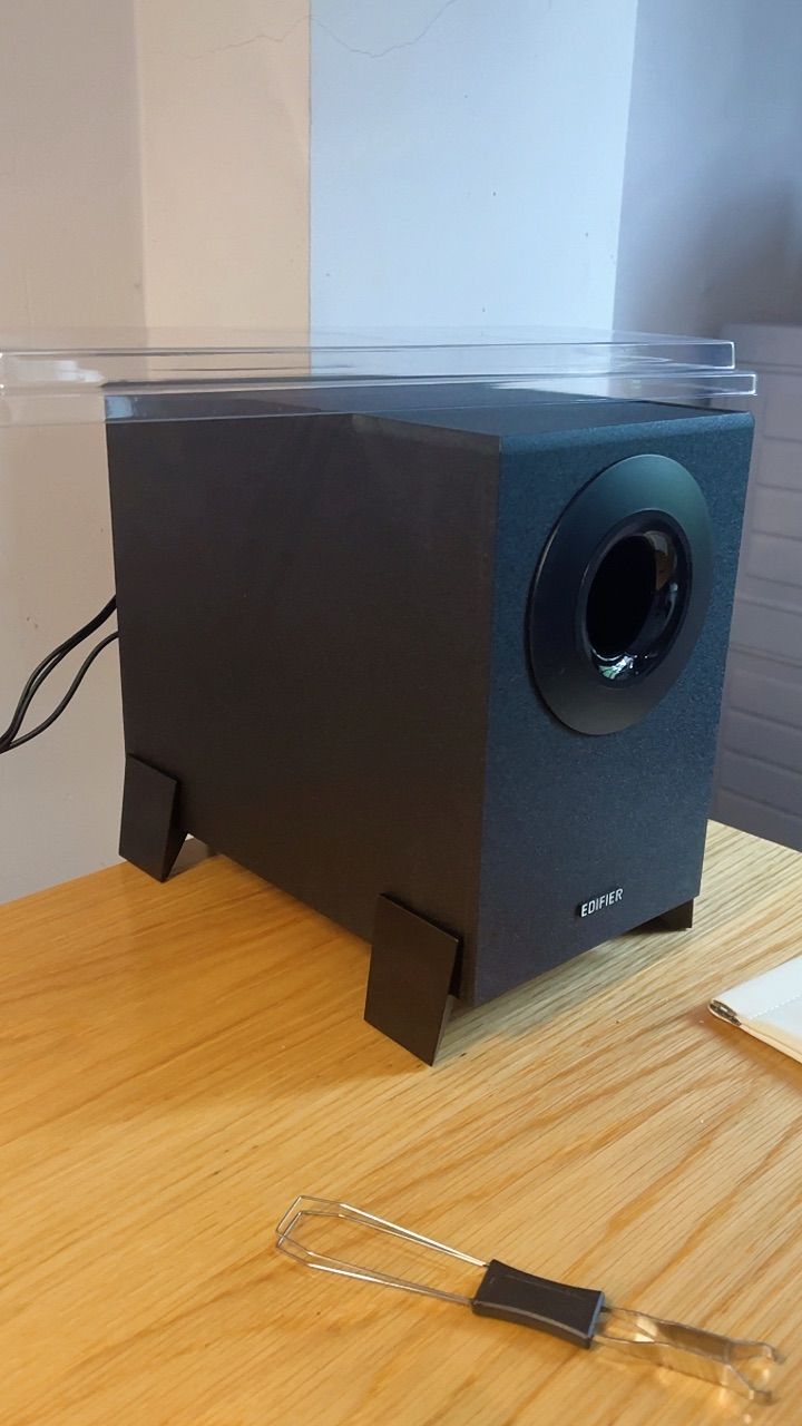 EDIFIER M1360 để bàn