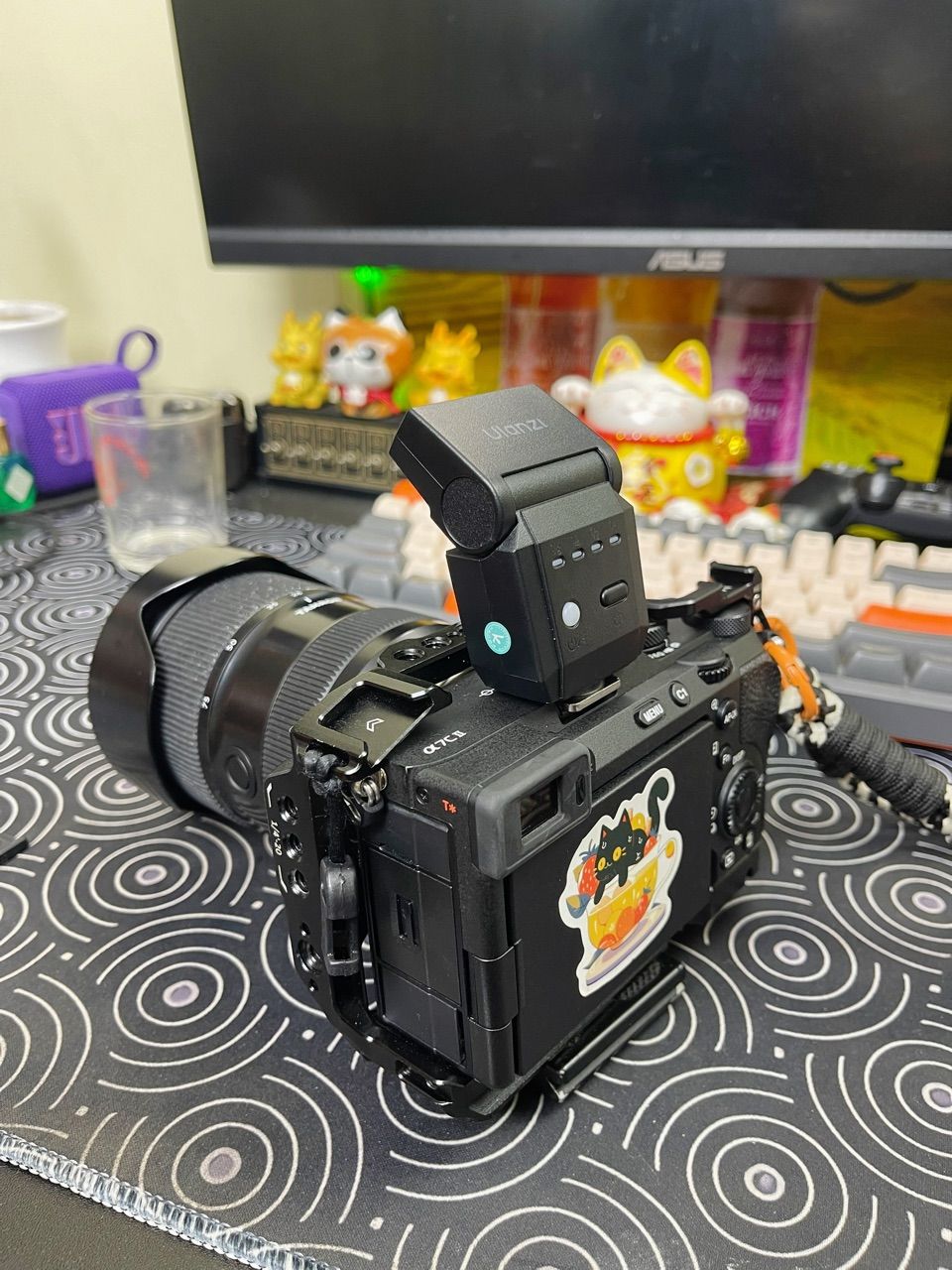 Góc nghiêng của đèn flash Ulanzi SL03