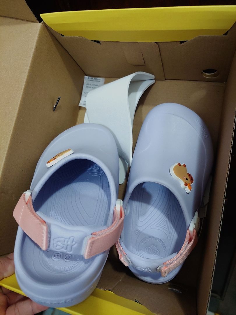 Mẫu dép sục Shondo cho bé