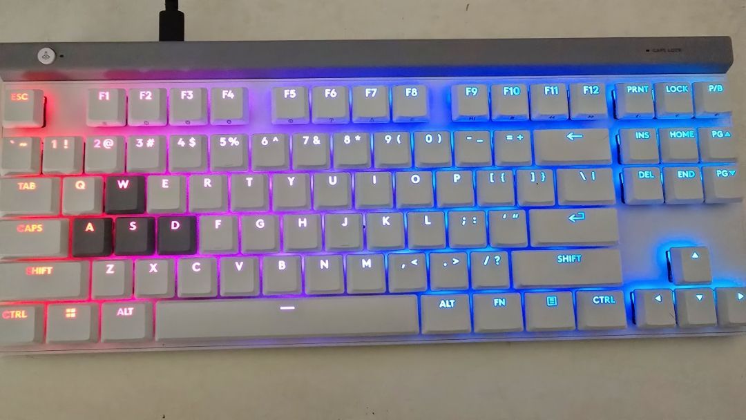 Bàn phím gaming Logitech G515