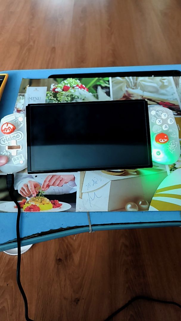 Các chi tiết trên tay cầm GameSir X5S