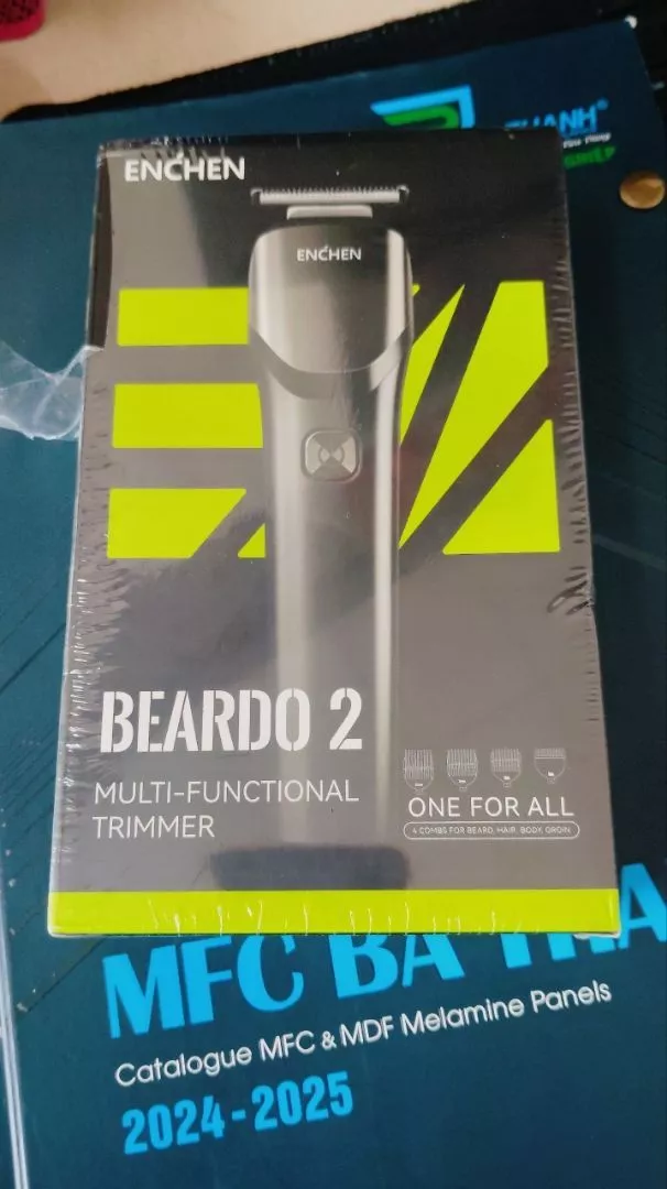 Tông đơ Enchen Beardo - thiết kế cầm tay
