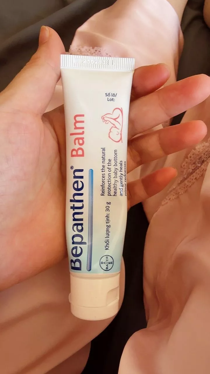 Bao bì kem hăm Bepanthen