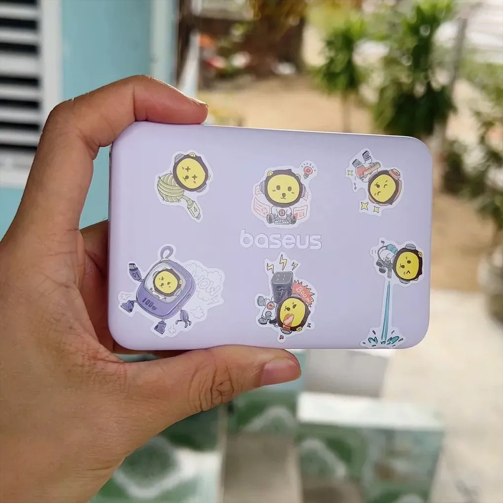 Mặt trước sạc dự phòng
