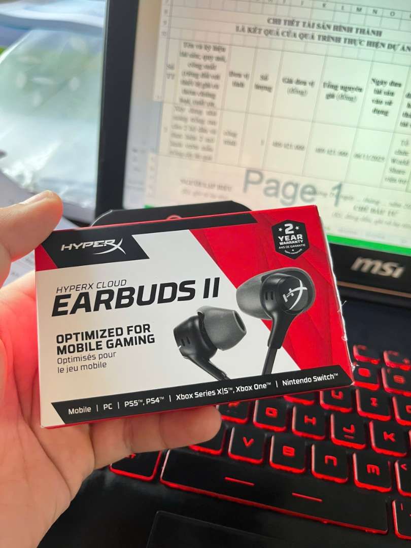 Đầu cắm và dây tai nghe HyperX