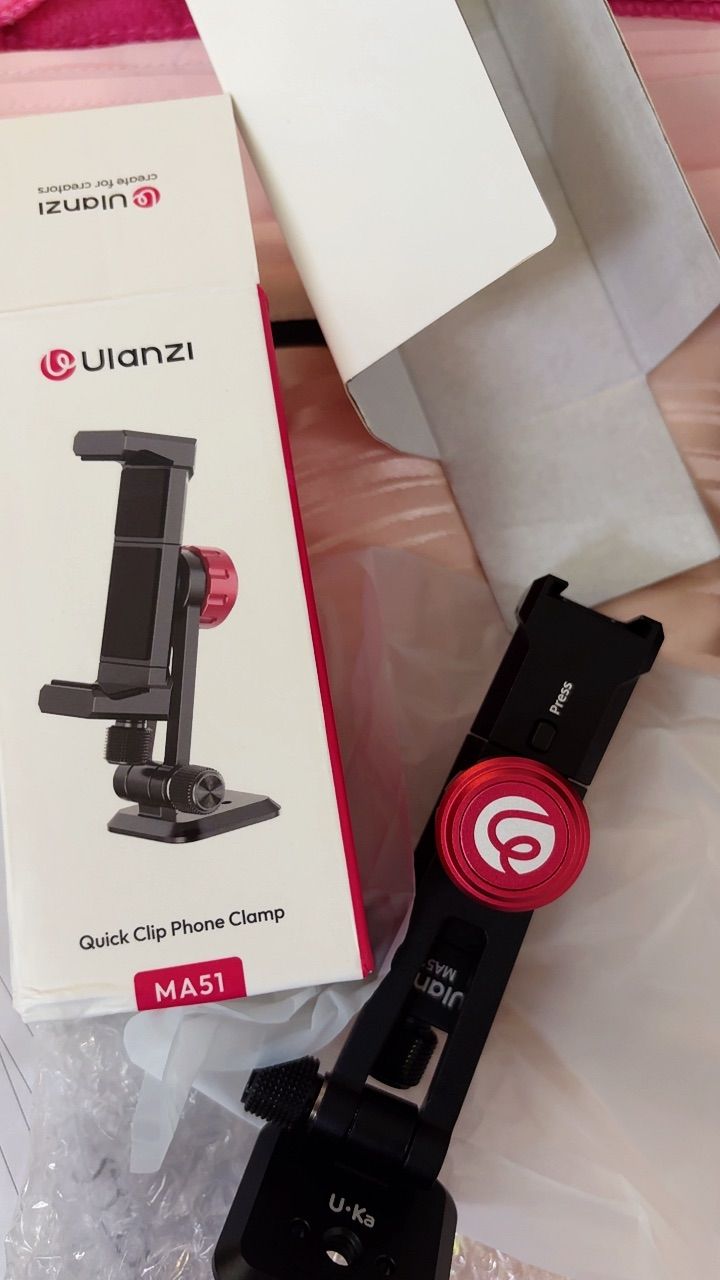 Ngàm Ulanzi trên setup tripod