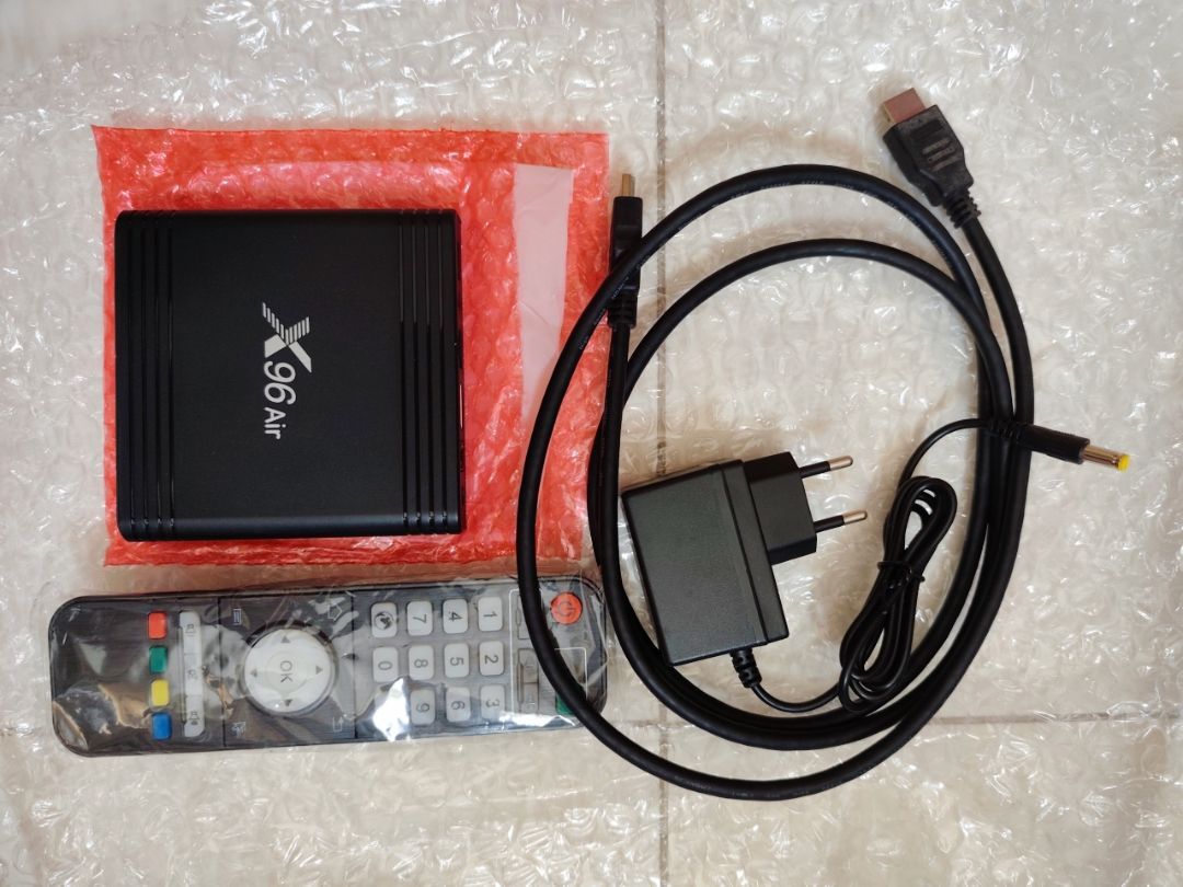 Cấu hình và thiết kế X96 X4