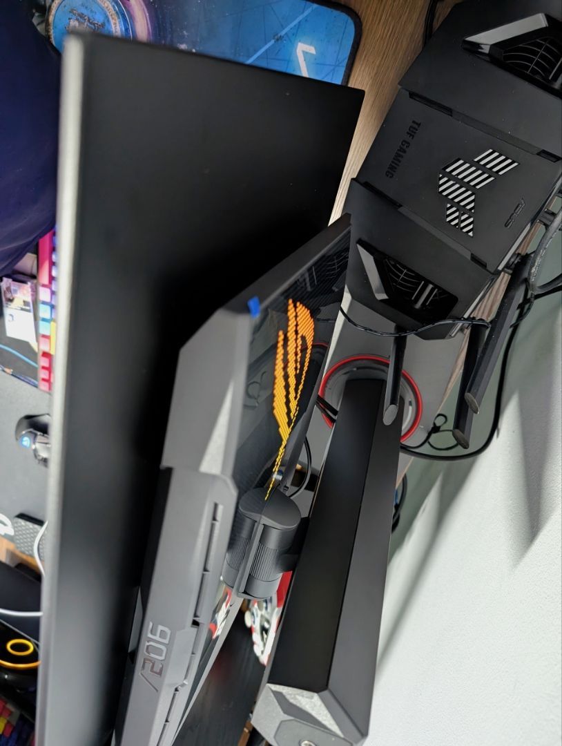 Cổng kết nối màn hình Asus