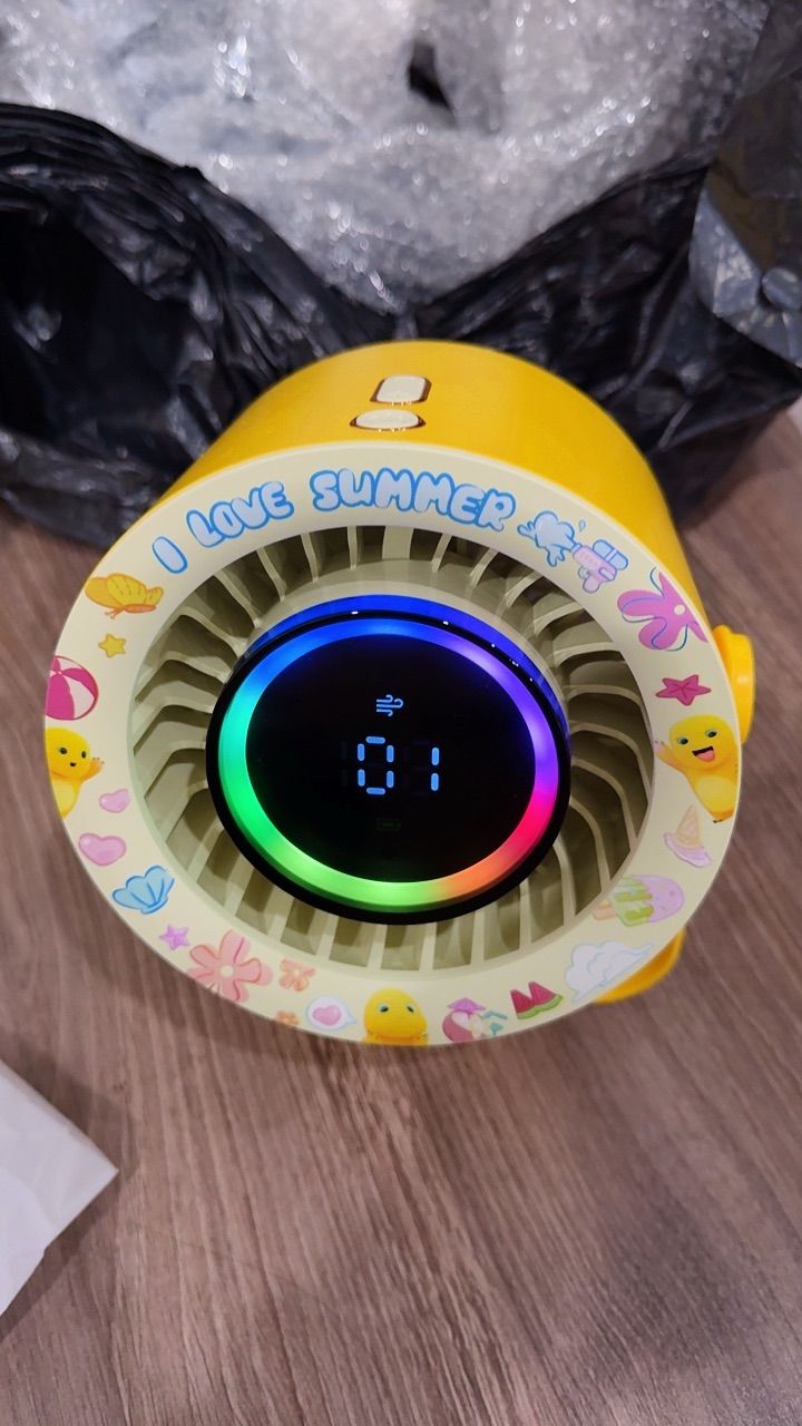 Màn hình LED quạt