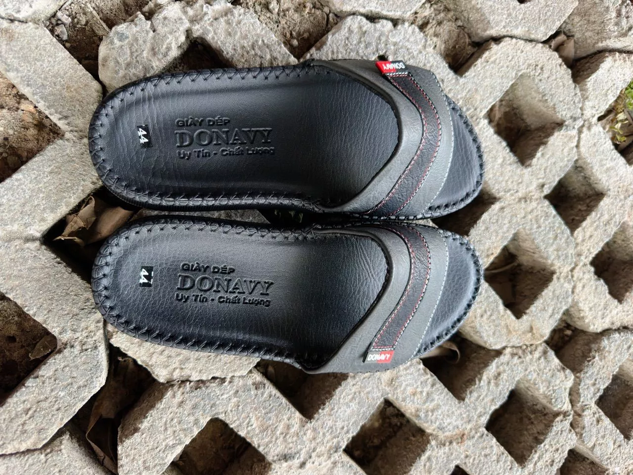 Dép quai ngang nam da DONAVY D.3CN+ZIP - chi tiết sản phẩm