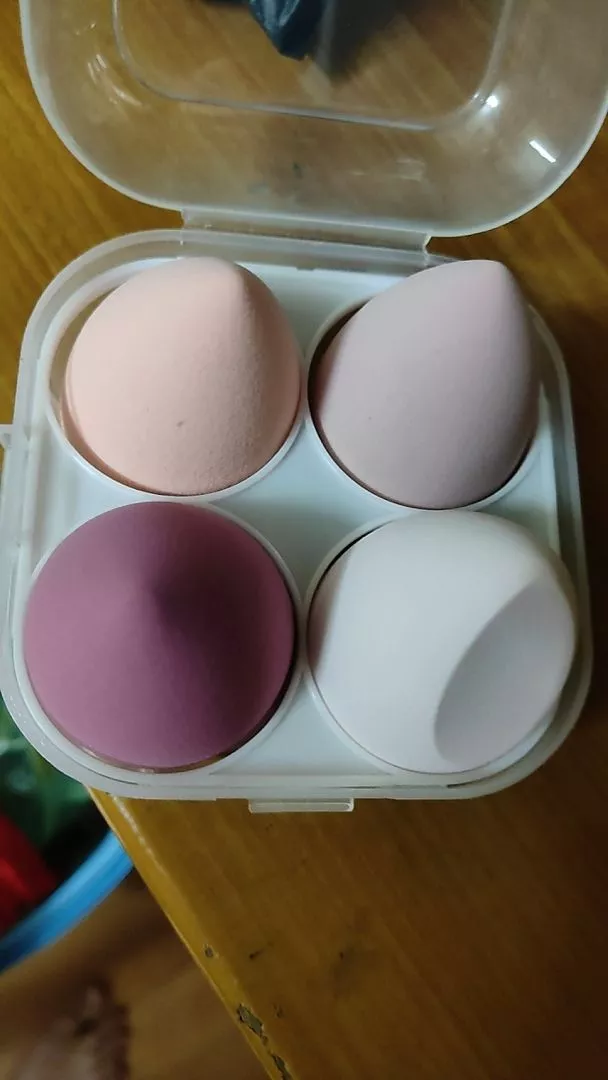 Hộp đựng mút trang điểm tiện lợi