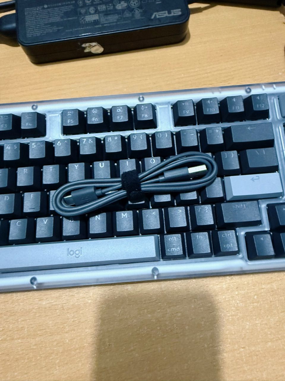 Bàn phím Logitech K98M
