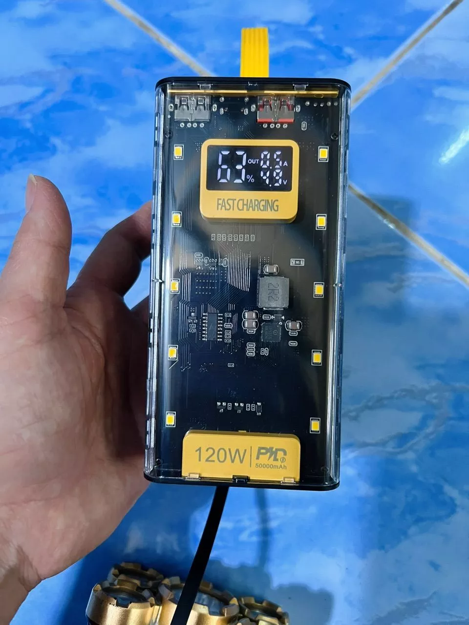Cổng sạc nhanh trên sạc dự phòng 50.000mAh