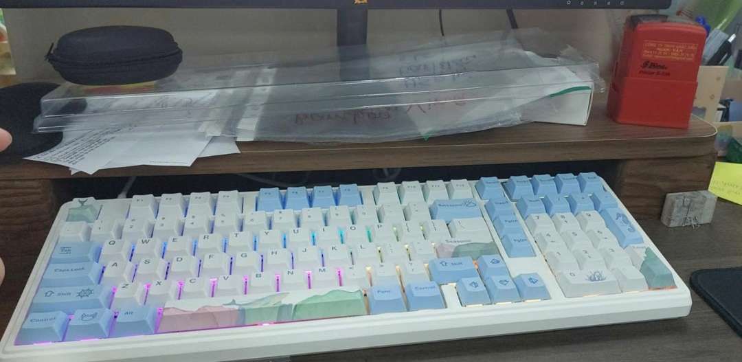 Bàn phím ATAS YG102 với LED RGB