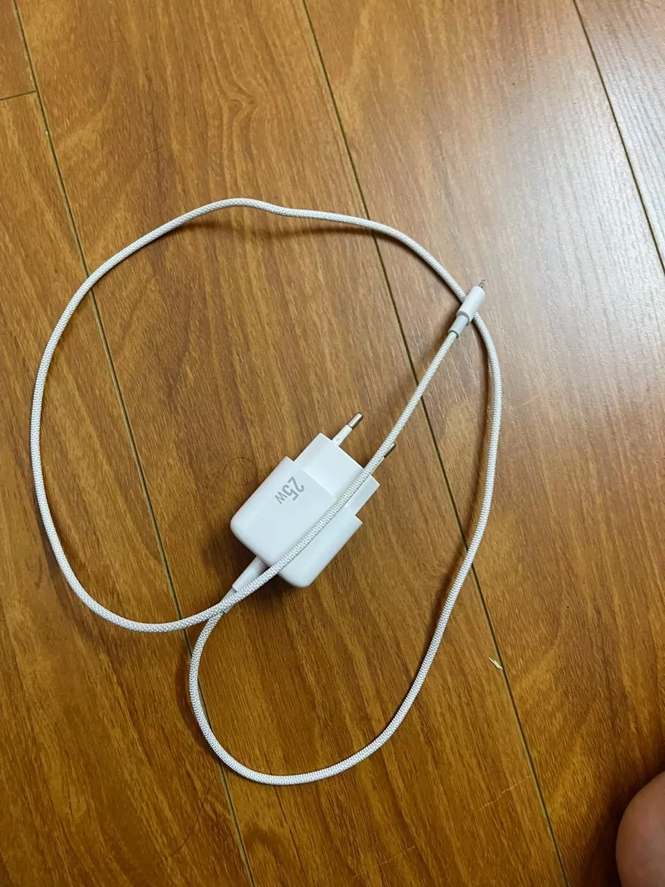 Kích thước củ sạc 25W