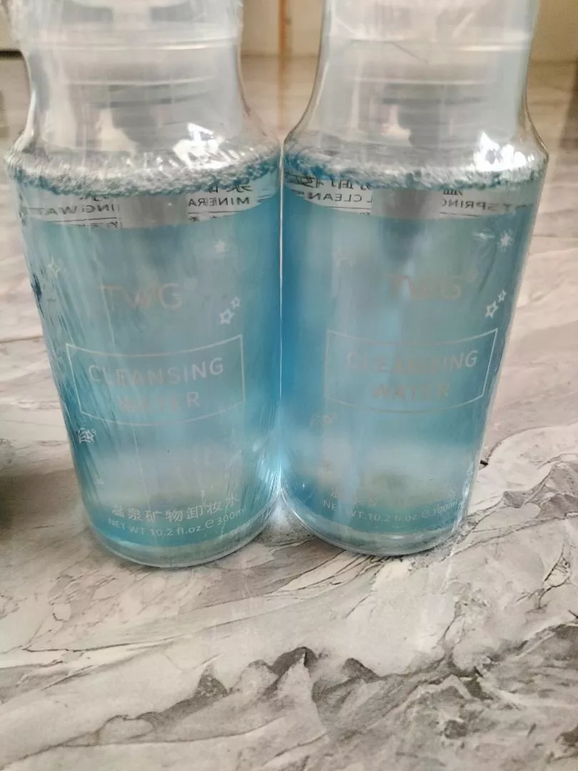 Nước tẩy trang TWG làm sạch sâu da mặt