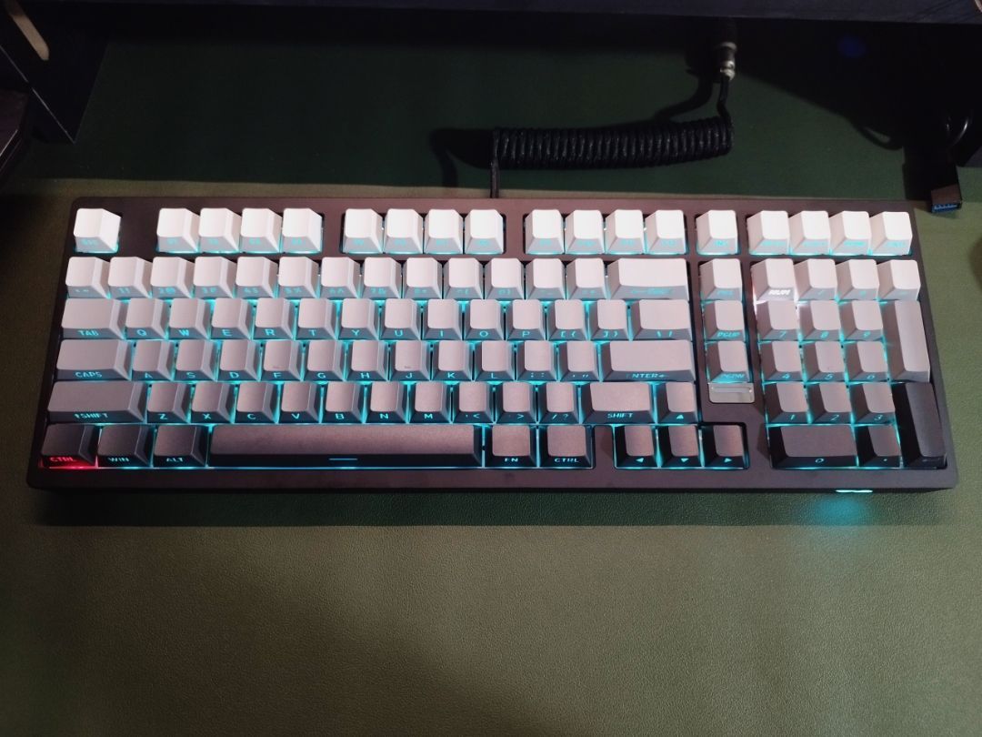 Bàn phím Weikav WK Max102 với đèn RGB