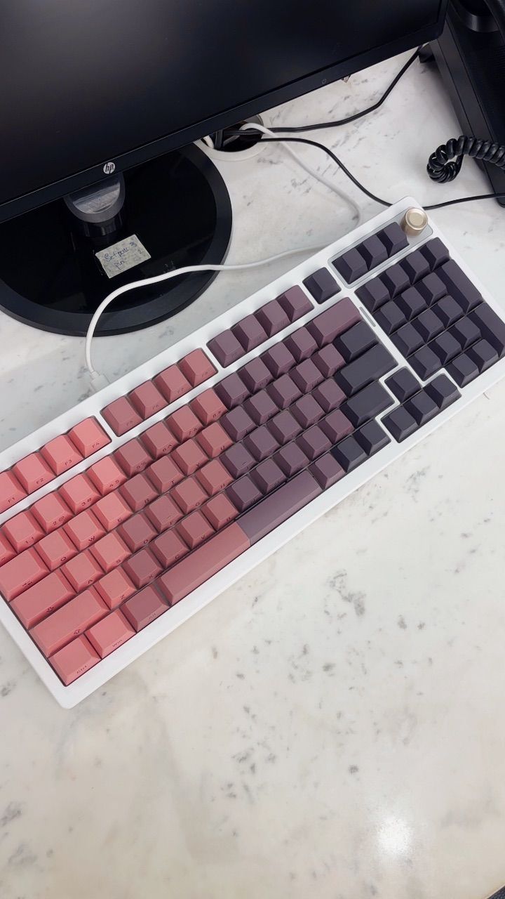 Thiết kế fullsize của Weikav F98 Pro