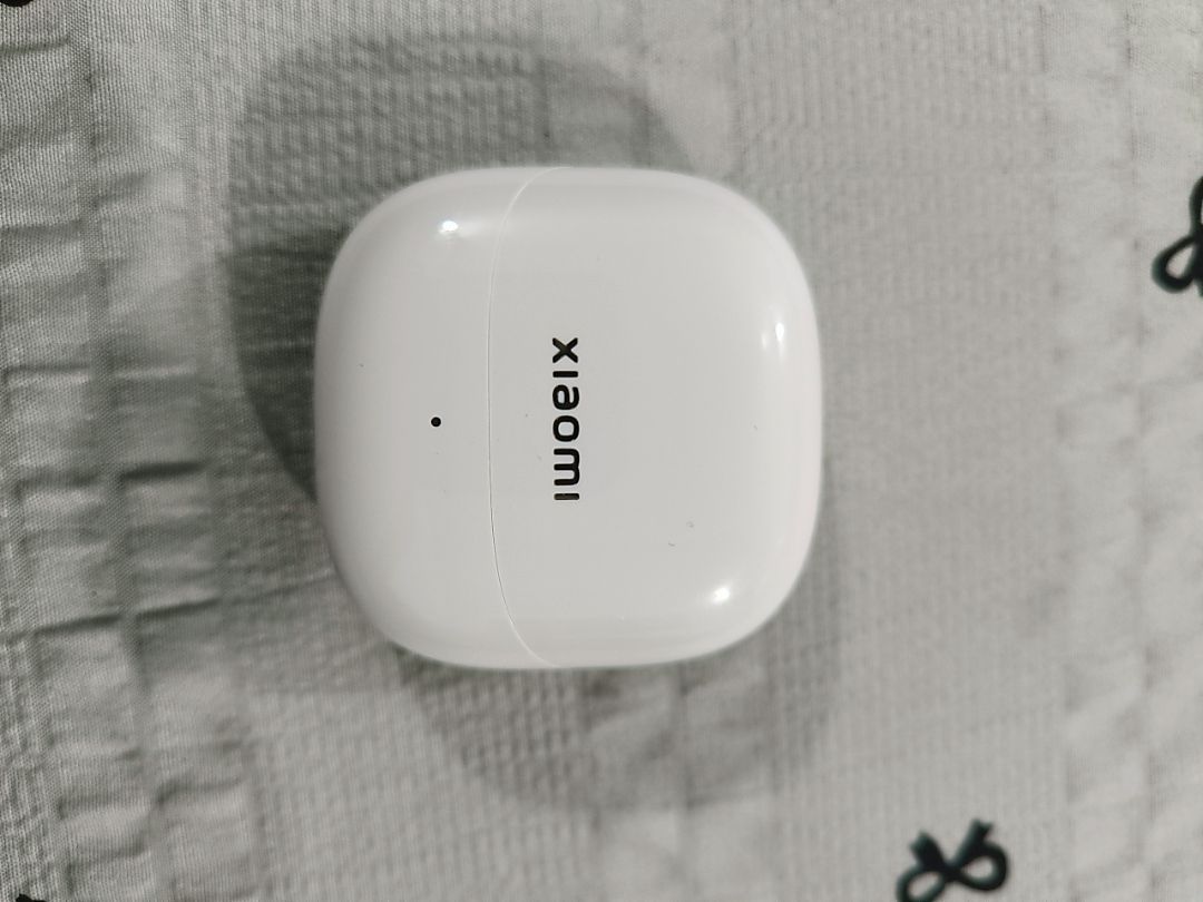 Thiết kế tai nghe Xiaomi Buds 5