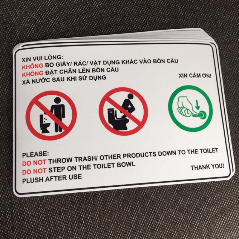 Toilet rule. Biển báo chú ý nhà vệ sinh, nhà tắm, WC. Không giẫm chân lên bồn cầu. Xả nước sau khi sử dụng