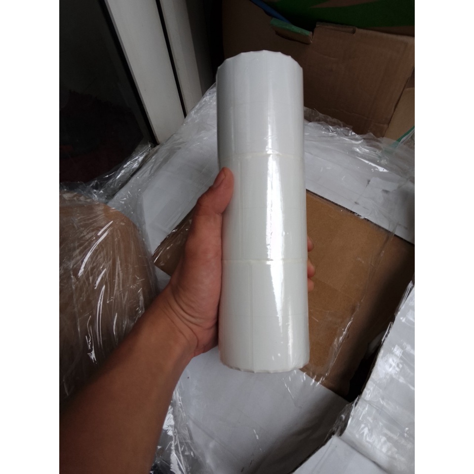 Tem nhiệt 35x22 in mã vạch 1 hàng 2 tem cuộn 2000 tem 25m