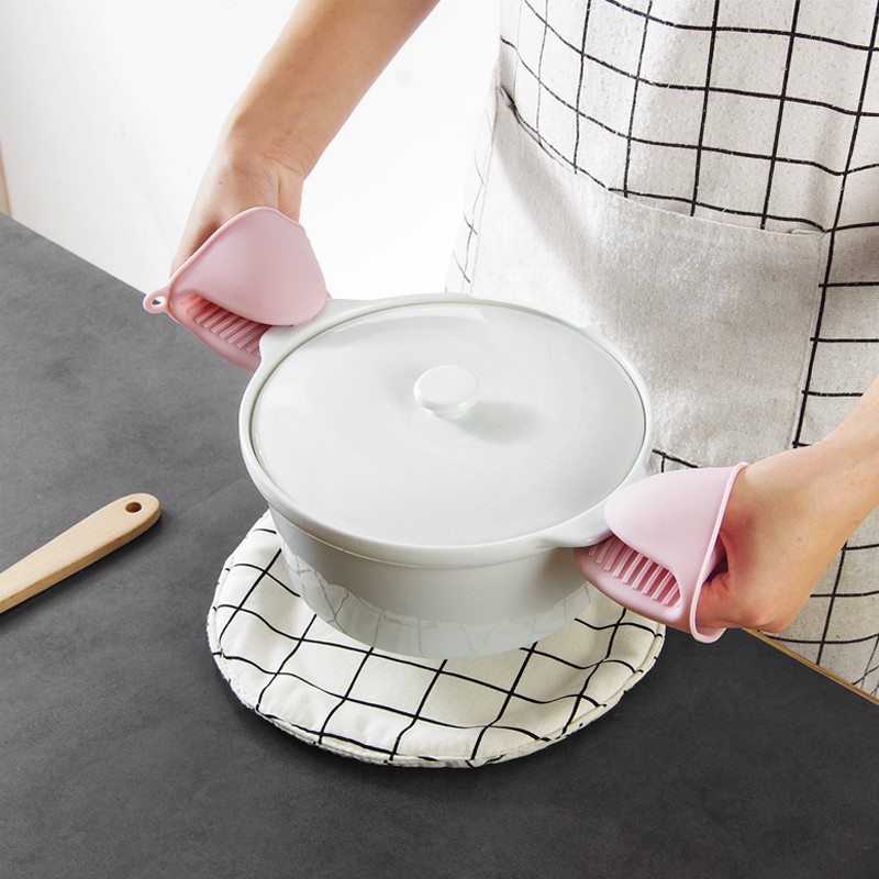 Bao tay Nhấc Nồi Bằng Silicon màu ngẫu nhiên