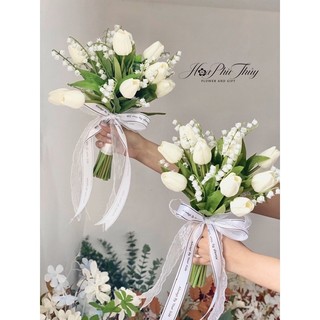 Hoa cưới cầm tay cô dâu bằng lụa cao cấp