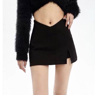 Chân váy ngắn lưng thấp cut eo chữ V (có lớp quần) Hot trend 2023 Lolalalo - ảnh thật