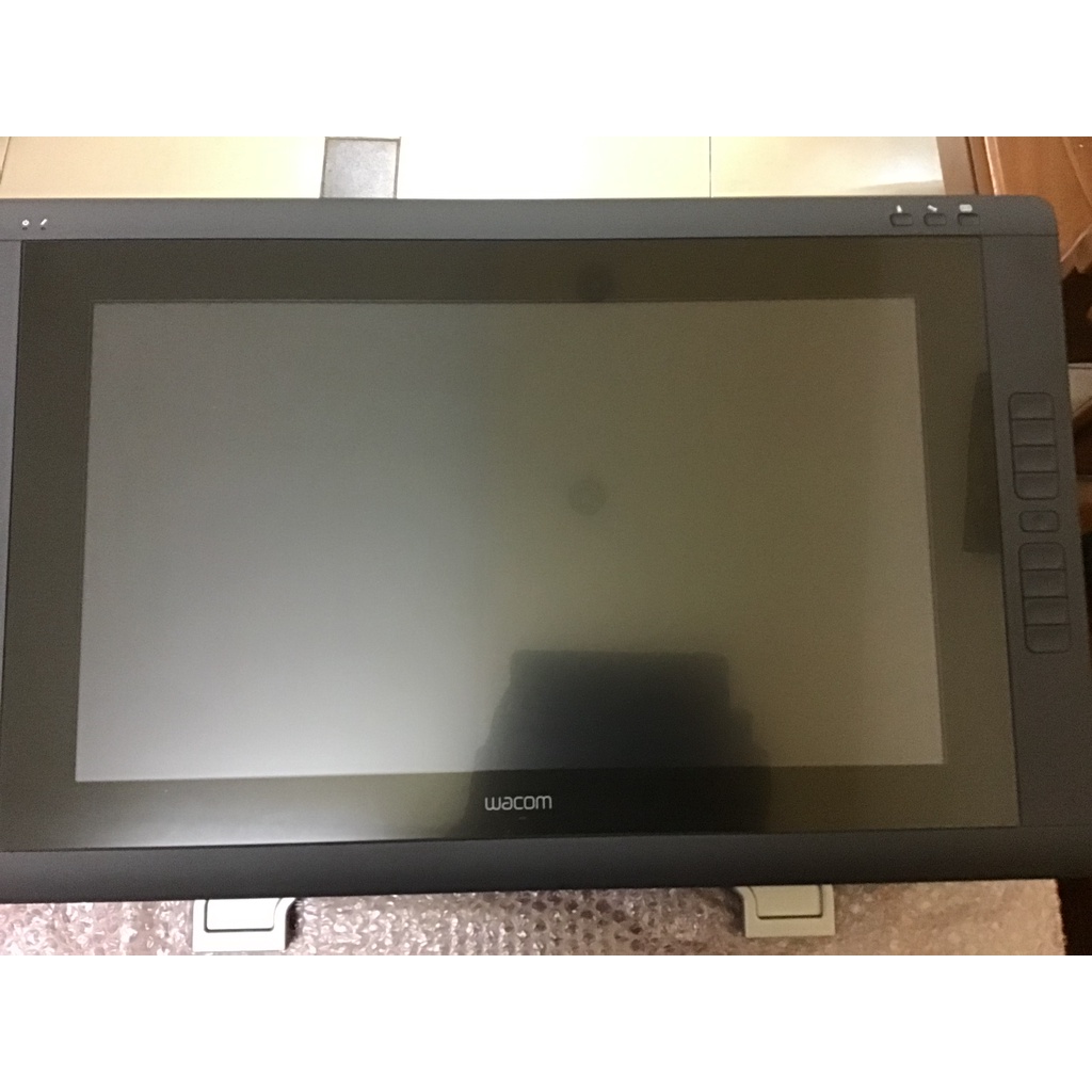 Wacom cintiq22HD DTH-2200 値下げしました 【公式通販】