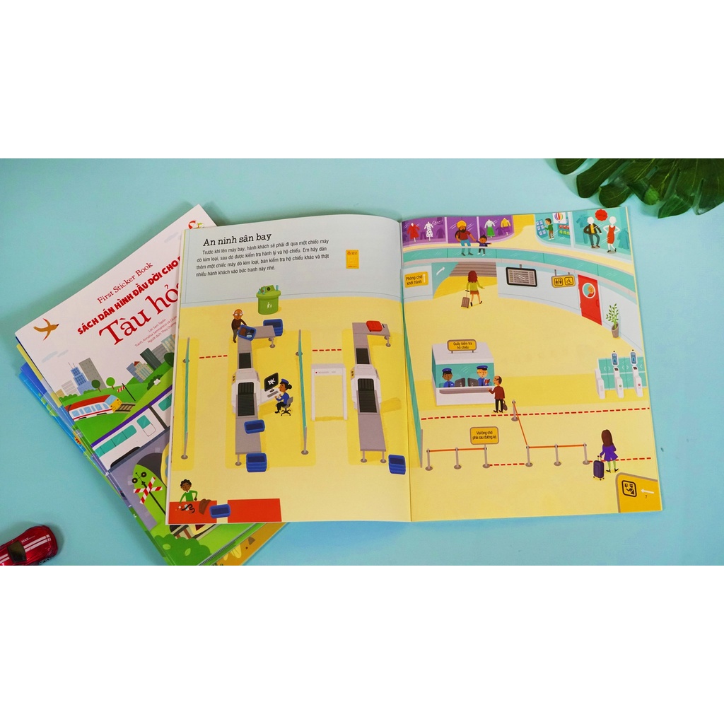 Ảnh Sách - First sticker book - Sách dán hình đầu đời cho bé trọn bộ 12 chủ đề - Đinh Tị Books 4