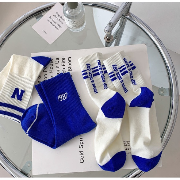 Vớ Tất cổ cao Unisex chữ N, số 1987 phong cách trẻ trung và năng động.