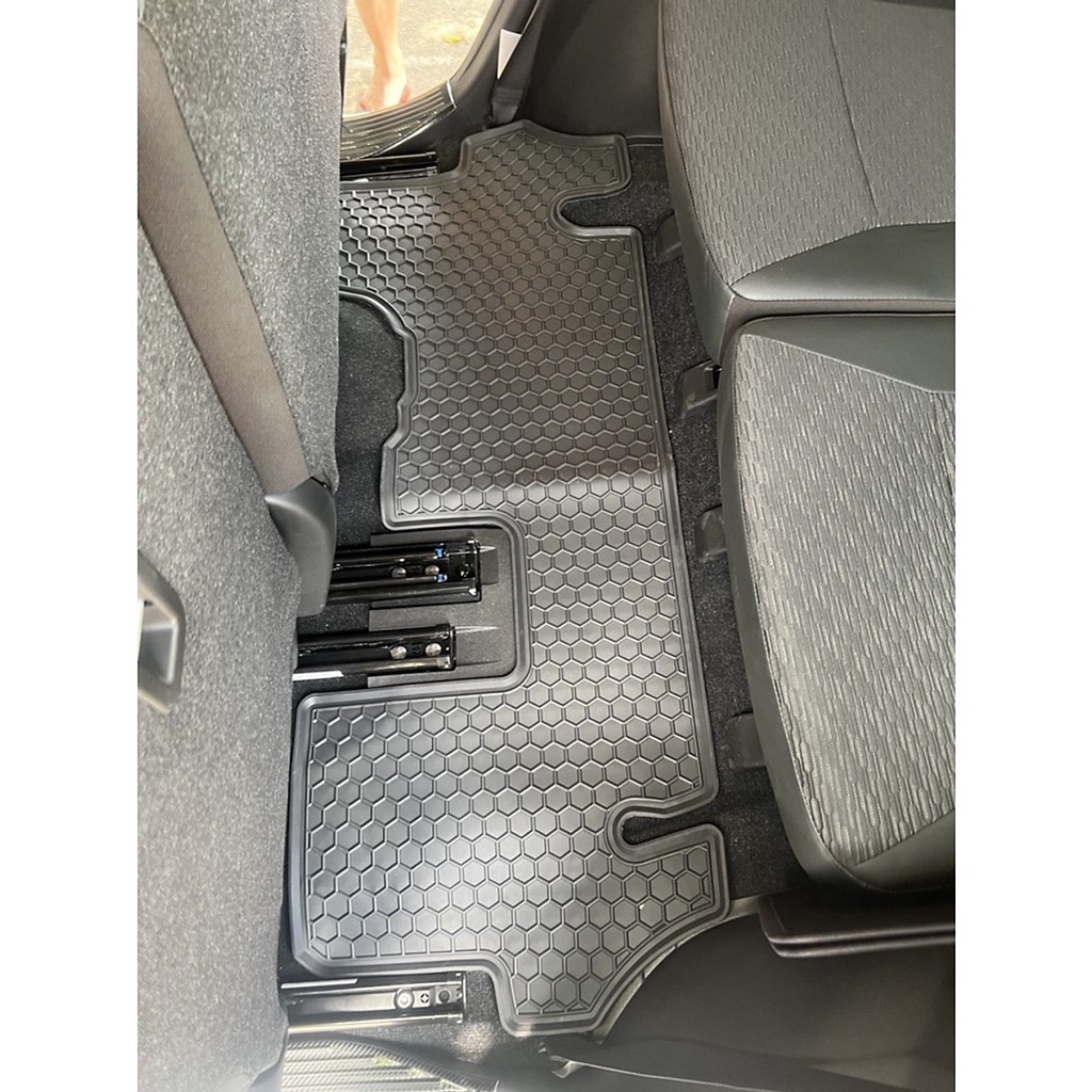 Thảm lót sàn ô tô Suzuki XL7 2019-2022 HÀNG THƯỜNG, bộ trải sàn cao su PVC đúc, không mùi dễ dàng vệ sinh giá tốt