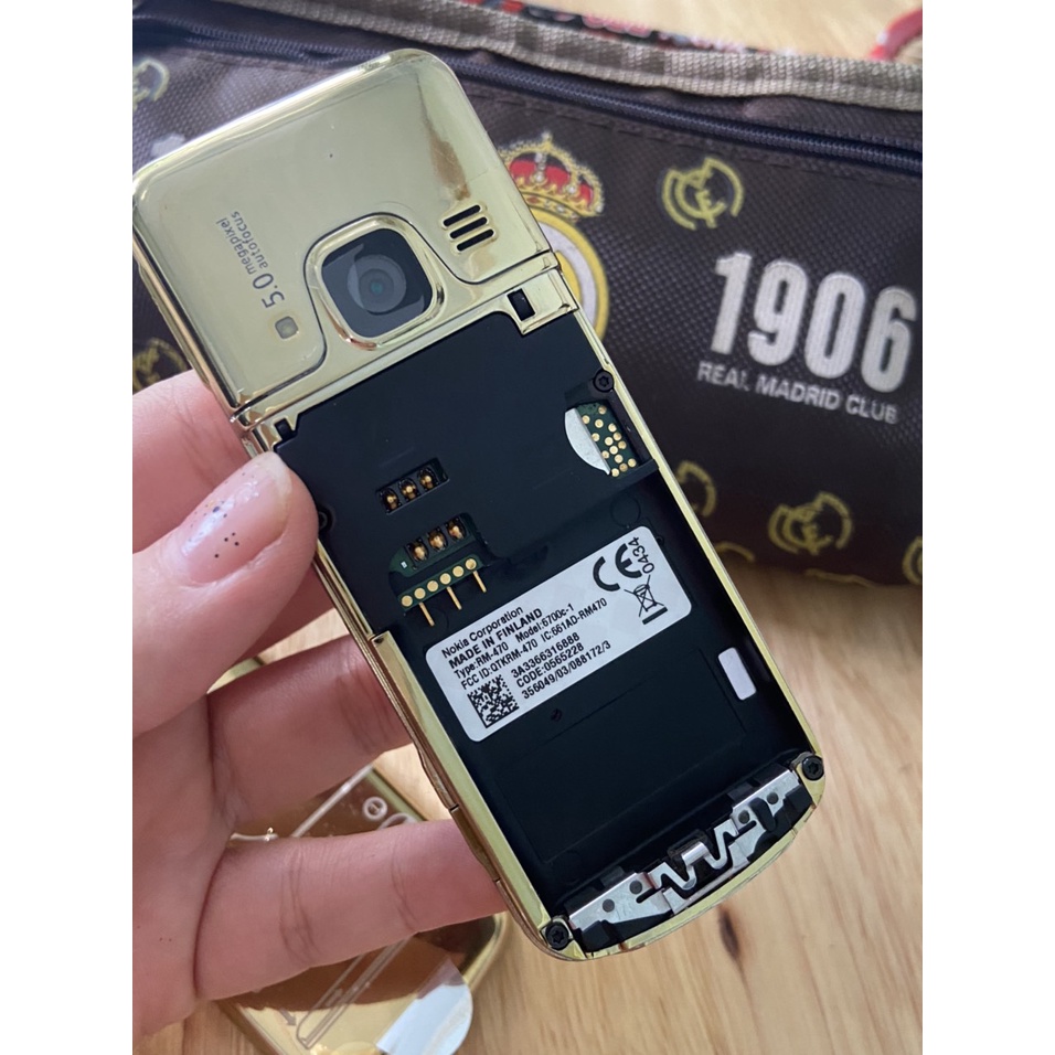 điện thoại phổ thông giá rẻ Nokia 6700 Có Sạc + Pin, Bảo Hành 12 Tháng