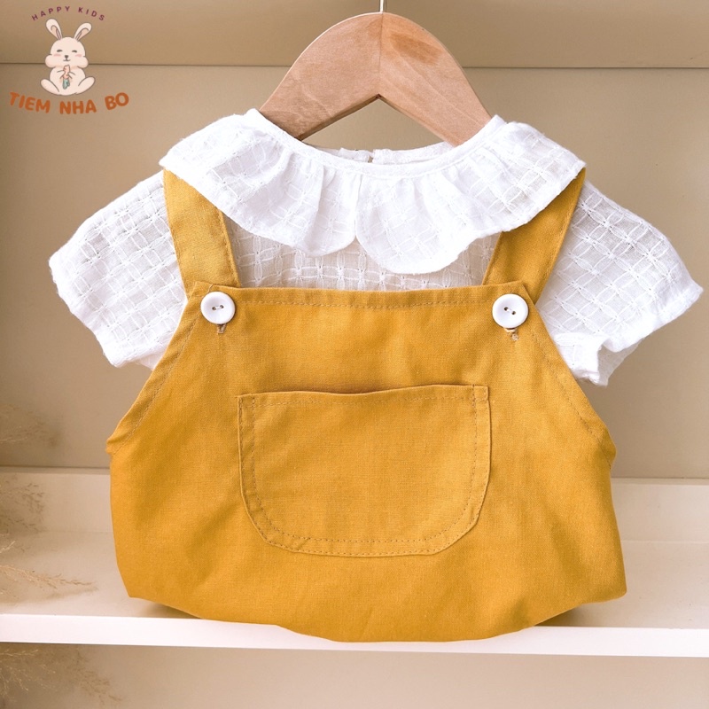 Body yếm cho bé gái kèm áo trắng cổ sen size 5-10kg Tiệm Nhà Bơ
