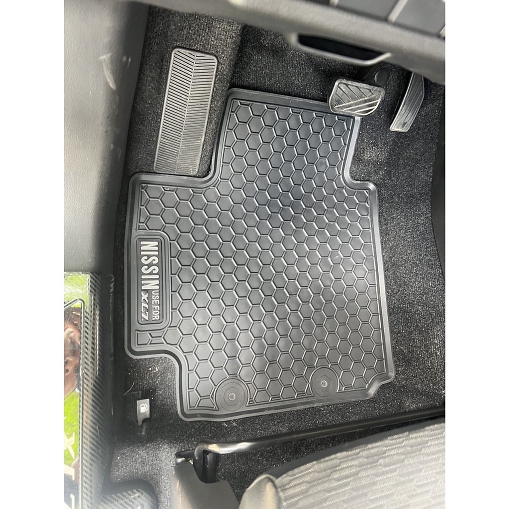 Thảm lót sàn ô tô Suzuki XL7 2019-2022 HÀNG THƯỜNG, bộ trải sàn cao su PVC đúc, không mùi dễ dàng vệ sinh giá tốt