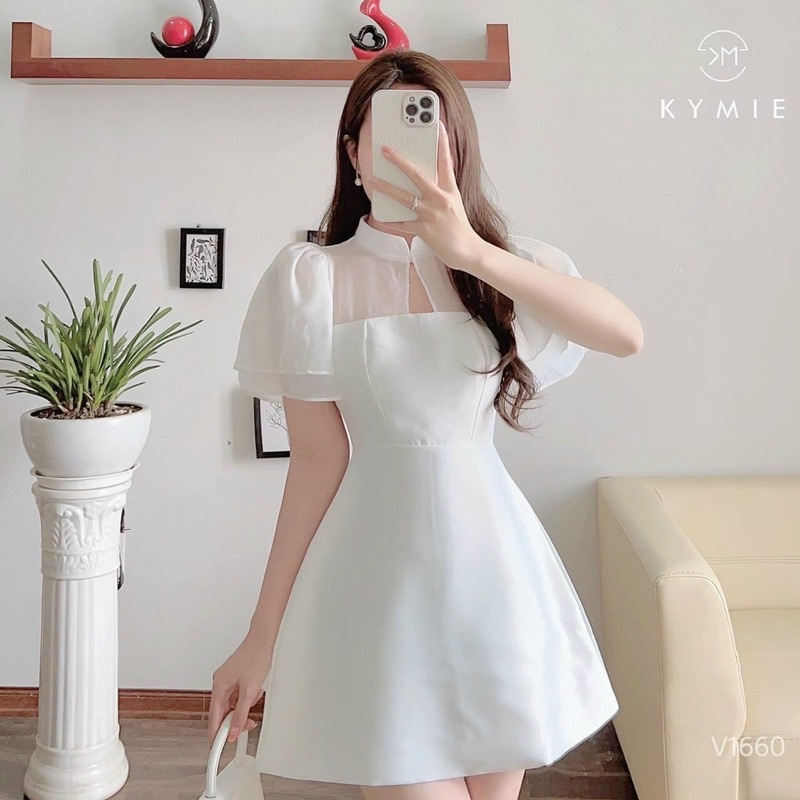 Utreat Dress - Đầm Mini Cổ Trụ Tay Ngắn