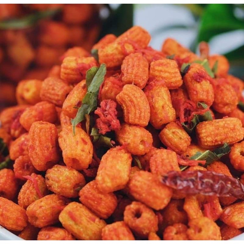 Nui Sen Lăc Khô Bò Sấy Lá Chanh loại 1 đặc biệt -1lon pet 320gr