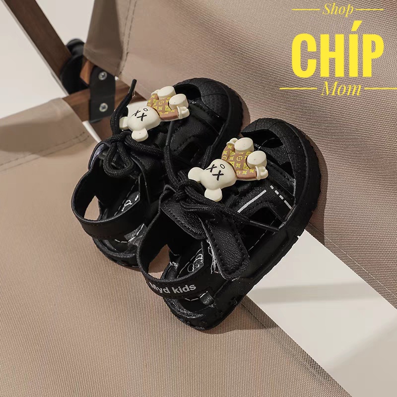 sandal be trai dép quai hậu tập đi cho bé gái có chống vấp bảo về chân dây buộc kiểu dáng thể thao hình gấu 1205
